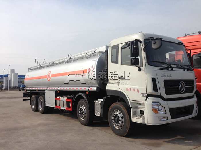明泰铝业:采用铝合金材质的油罐车罐体更安全 明泰铝业:采用铝合金材质的油罐车罐体更安全