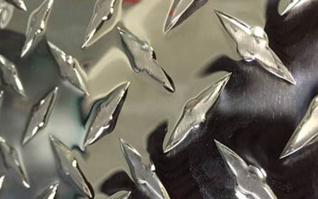 花纹铝板材规格有哪些？常见种类有什么？